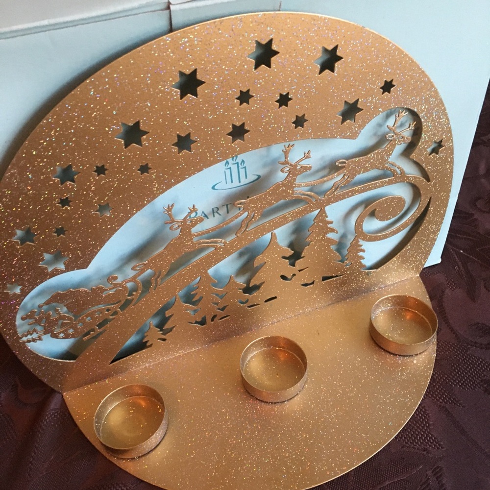Santa Reindeer Tea-light Holder